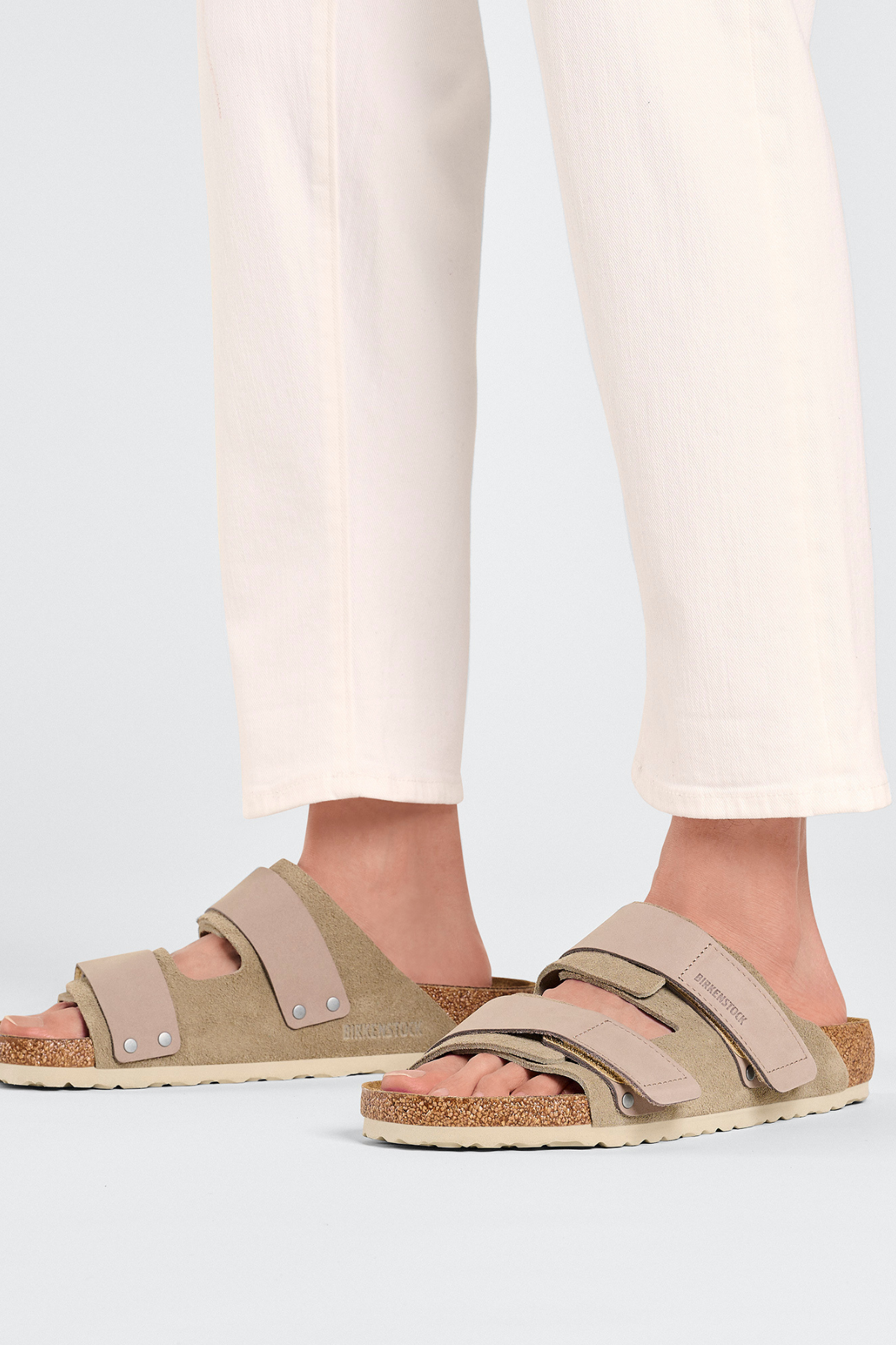 Uji Taupe Daim/Cuir Nubuck Standard