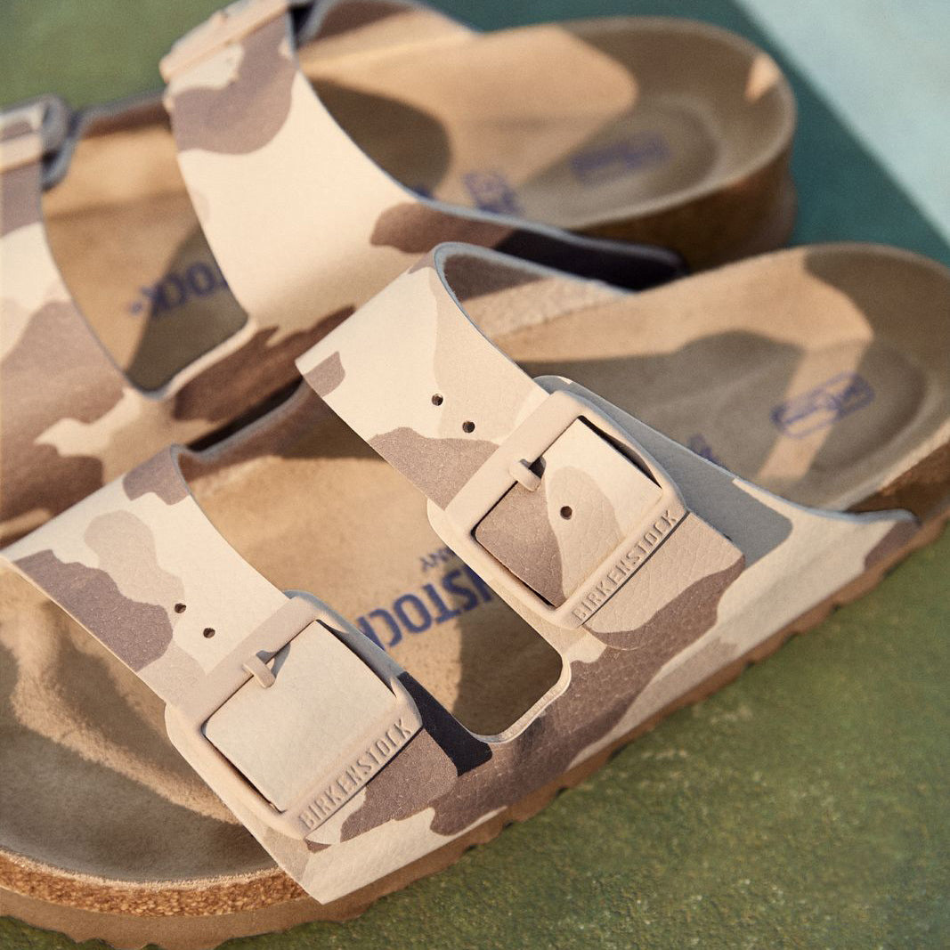 Arizona Soft Footbed Sandal Desert Soil Camo Gray/Taupe